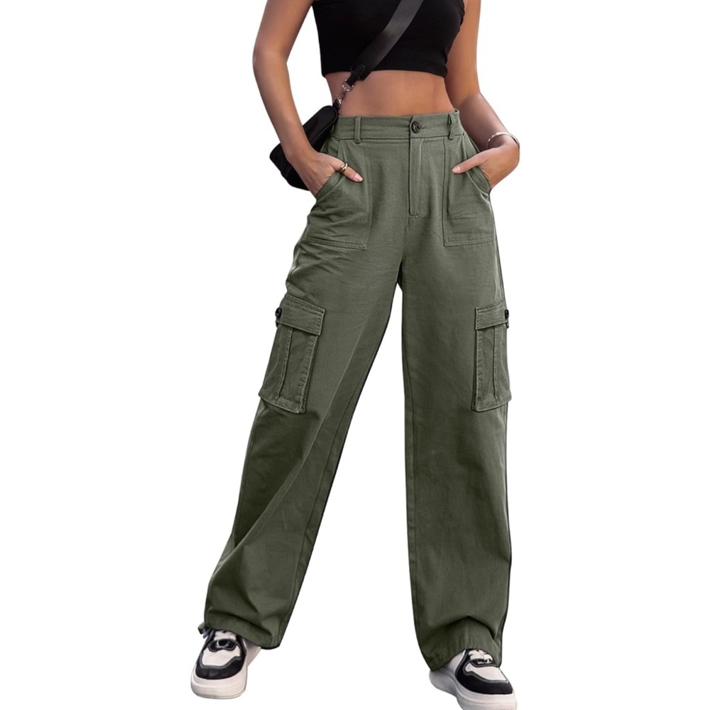 ⭐️ High Waisted Cargo Pants